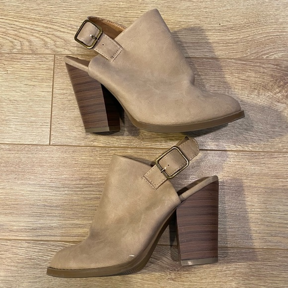 Beige Heels - Picture 5 of 6